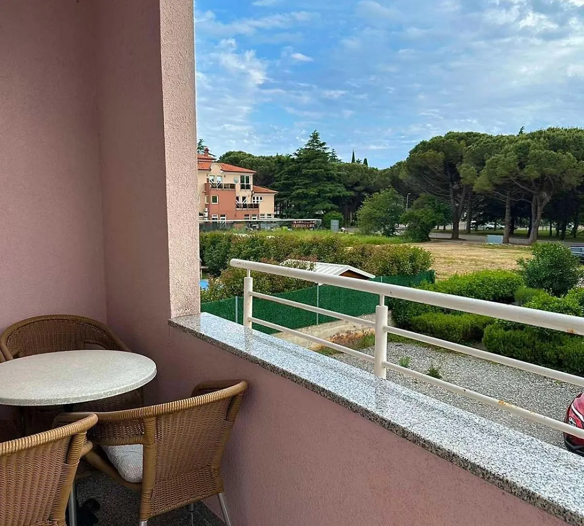 Apartman Samira Medulin 0*,
